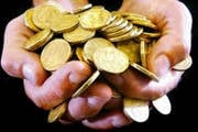 R$ 2,5 mil em moedas são furtados em república