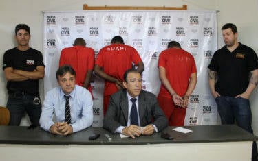 Polícia Civil apresenta autor de latrocínio do comerciante Enildo Correa