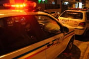 Homem leva coronhada na cabeça em ponto de ônibus