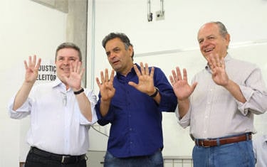 Anastasia, Aécio e Pimenta da Veiga vencem nas urnas em Araxá