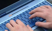 Jovem registra ameaça do ex-namorado por rede social