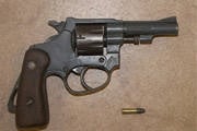 PM prende homem por porte ilegal de arma de fogo