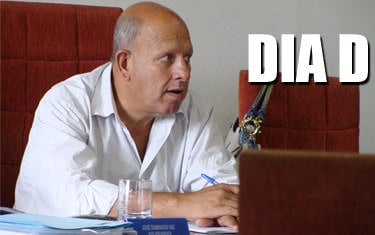 Vereadores apreciam o veto do prefeito Jeová ao projeto Ficha Limpa nesta terça