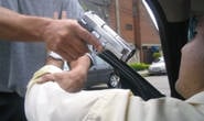 PM procura autores de roubo de caminhonete