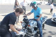 Blitz distribui selos em comemoração aos 150 anos de Araxá