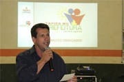 Polícia Civil indicia prefeito e vice de Tapira no primeiro inquérito da Operação Catagênese