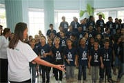 Maestrina e Pianista Maria Teresa R. Rios e Coral Vozes do Amanhã realizaram grande espetáculo