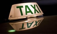 Taxista é assaltado e tem o carro levado por bandido