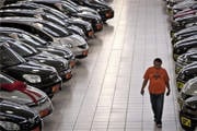 Venda do setor automotivo cai quase 20% em abril na comparação com 2014