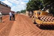 Vias de terra do bairro Dona Beja serão asfaltadas