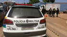 Homem encontra irmão morto dentro de casa