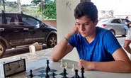 Araxá recebe estudante dos EUA em etapa do Circuito Araxaense de Xadrez