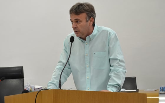 Mauro Chaves demonstra indignação contra a manipulação política