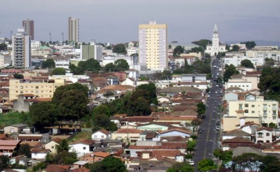 Prefeitura de Araxá pagará 13º salário e abono natalino até dezembro