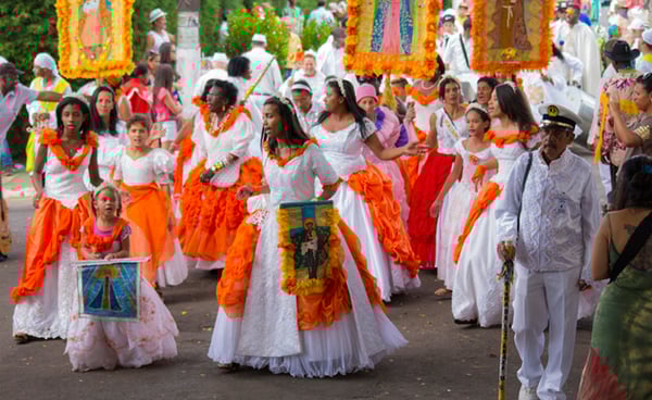 Congada Rainha da Luz realiza festa da cultura negra em Araxá