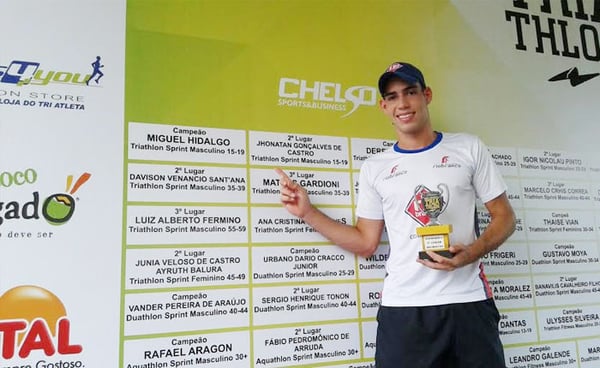 Jhonathan Castro é vice-campeão da Copa Interior de Triathlon