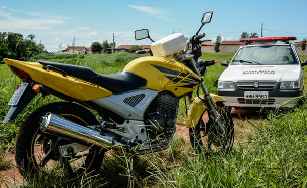 PM recupera moto e apreende menores envolvidos em furtos na cidade