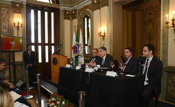 Governador lança aplicativo MG app para celulares