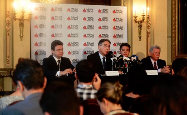 Governador anuncia contingenciamento de R$ 2 bilhões em Minas Gerais para enfrentar a crise