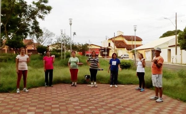 Prefeitura promove grupos de alongamento e treinamento físico funcional