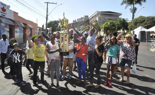 Escola Unidos do Morro vence o Carnaval de Araxá