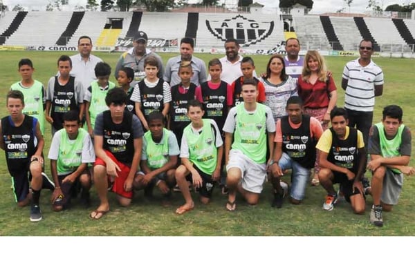 Araxá Esporte realiza o projeto ‘Bom de Bola, Bom na Escola’