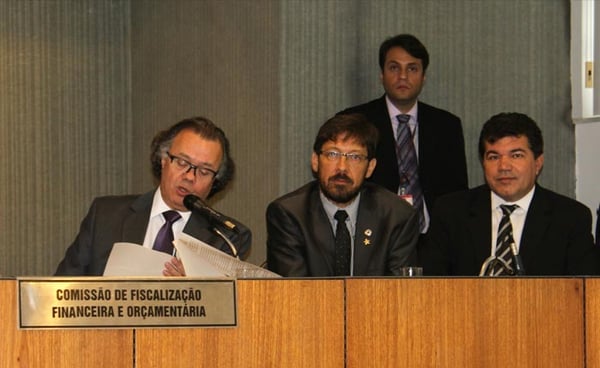Deputado Bosco vota pela valorização das carreiras do Judiciário