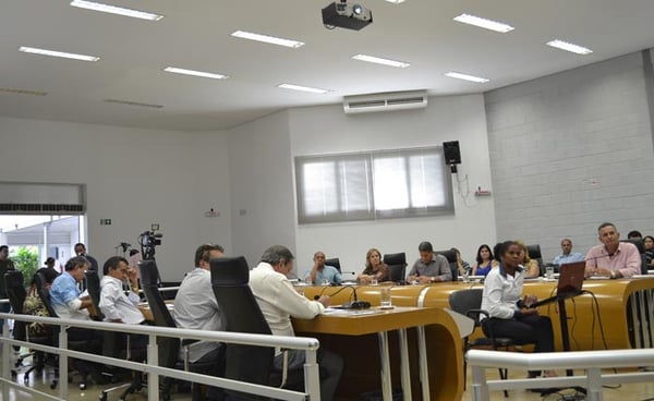 Projetos apresentados na reunião ordinária da Câmara Municipal de Araxá