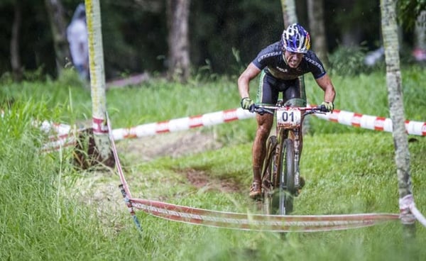 Brasil e Polônia conquistam lugares mais alto em pódio no XCT da CIMTB Levorin em Araxá