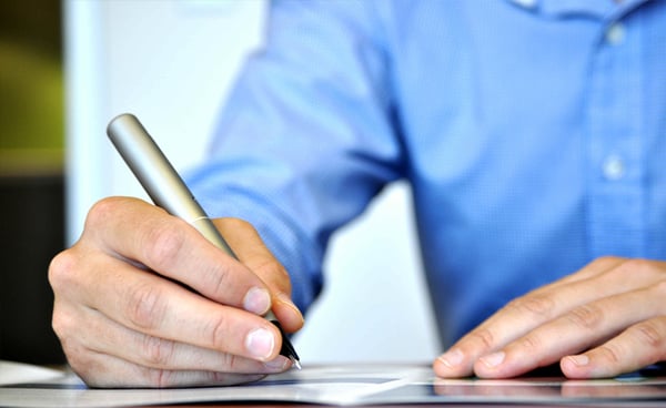 ALMG oferece curso a distância sobre administração pública