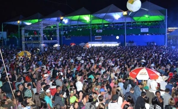 1º lote de ingressos promocionais para a Expoaraxá 2016 começam a ser vendidos