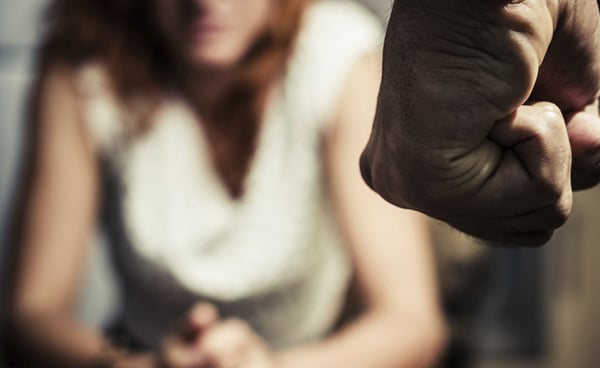 Nova lei garante prioridade para vítimas de violência doméstica em exame no IML