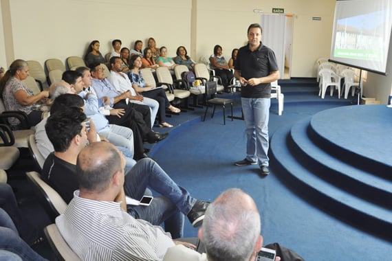 Secretaria de Ação Social debate setor Habitacional em Araxá