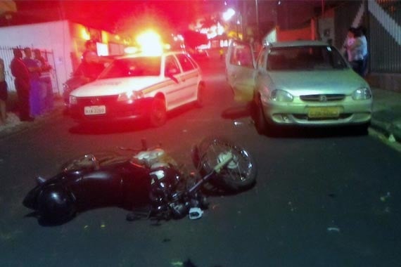 Mãe de três filhos é atropelada por motociclista embriagado