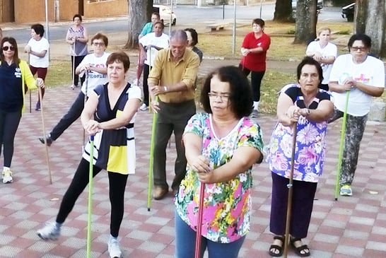 Vagas abertas para o projeto Academia ao Ar Livre em praças de Araxá