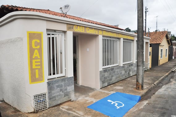 Secretaria de Educação lança espaço especializado para portadores de necessidades especiais