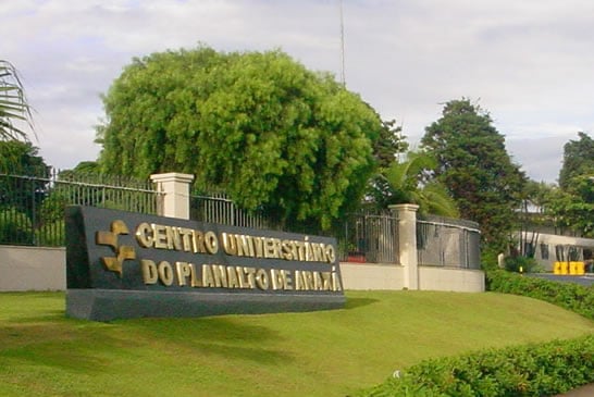 Uniaraxá concederá Bolsas de Estudos para Alunos Carentes
