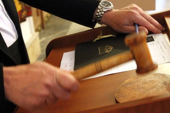 Justiça Estadual leiloa imóveis e veículos no fim do mês em Araxá