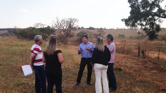 Deputado Bosco acompanha técnicos do Estado em visita ao terreno para instalações do Cerad