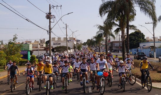 Colégio Dom Bosco promove passeio ciclístico em Araxá