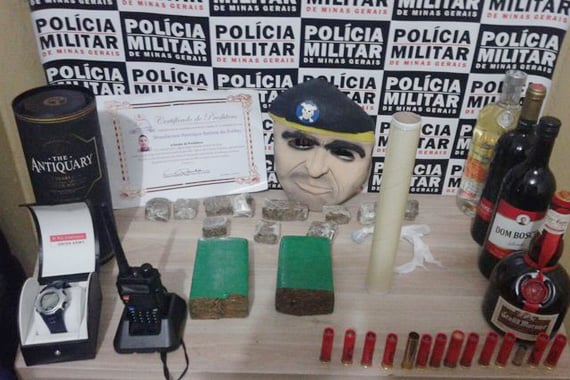 Mulher é presa por envolvimento em furto de residências; dois suspeitos estão sendo procurados