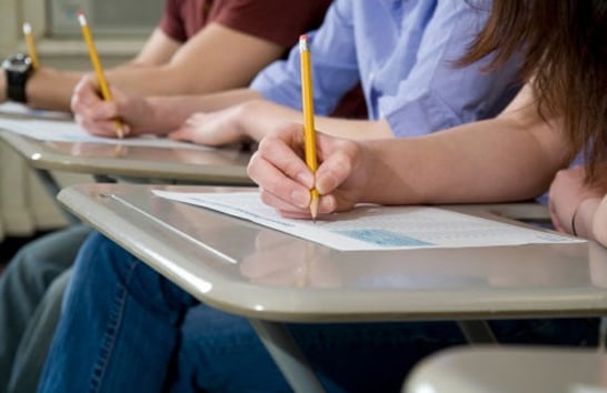 Uma em cada 3 disciplinas é dada por professor sem formação específica