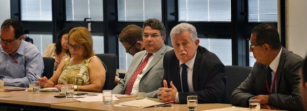 Governo de Minas Gerais anuncia pagamento de 13º salário de servidores