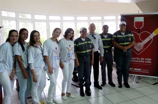 Servidores participam de campanha de doação de sangue