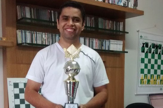Wesley é o novo campeão araxaense de Xadrez Rápido 2016
