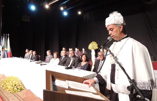 José Oscar de Melo é empossado reitor do Uniaraxá