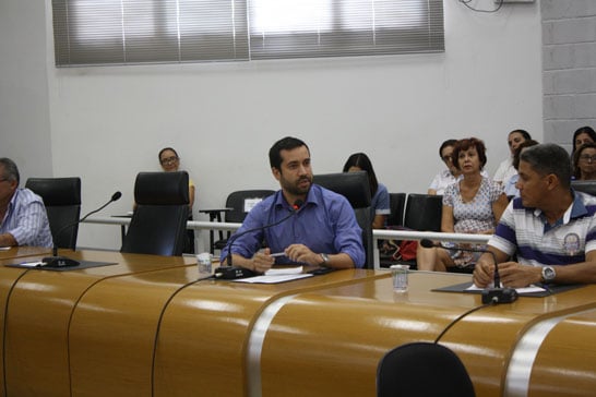 Vereador Raphael Rios participa de Audiência Pública da Secretaria de Saúde