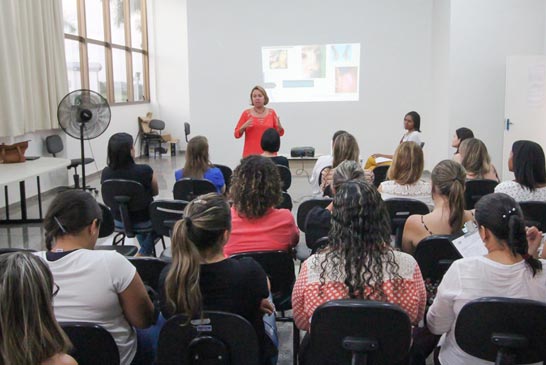 Secretaria de Saúde capacita servidores sobre a hanseníase