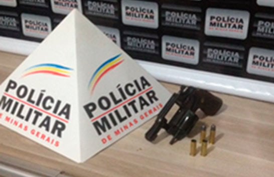 Assaltante atira contra a PM, mas acaba preso