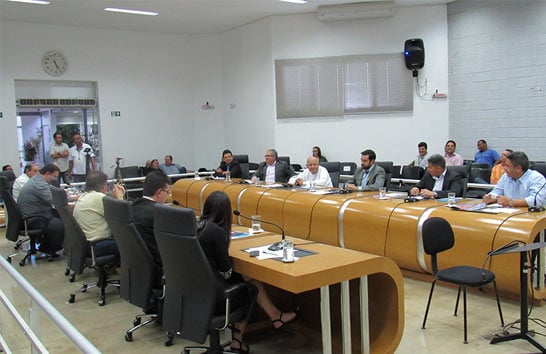 Câmara Municipal debate salário e benefício dos servidores municipais nesta quarta